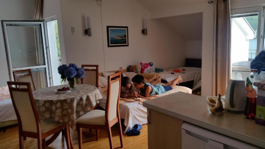 Villa Angelina Kumbor Eksteriør billede