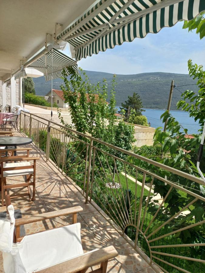 Villa Angelina Kumbor Eksteriør billede