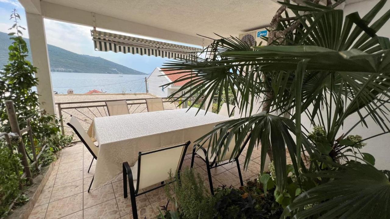Villa Angelina Kumbor Eksteriør billede